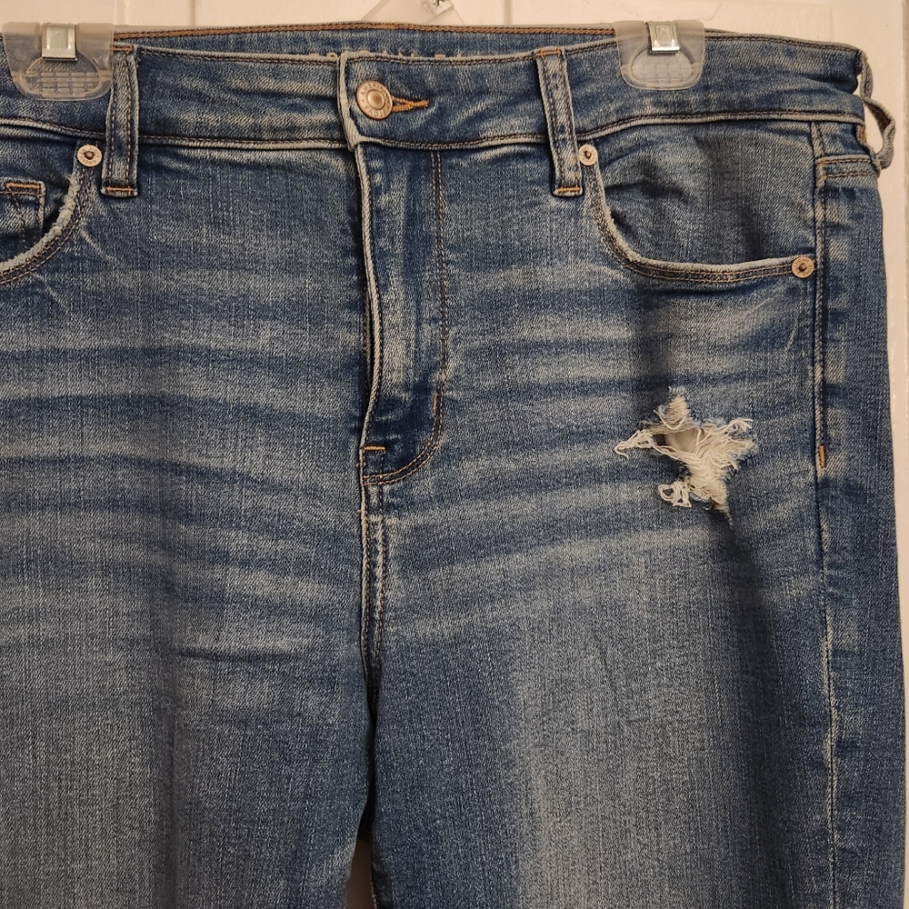 American Eagle High Rise Skinny Kick size 16 Short - Picture 3 of 8